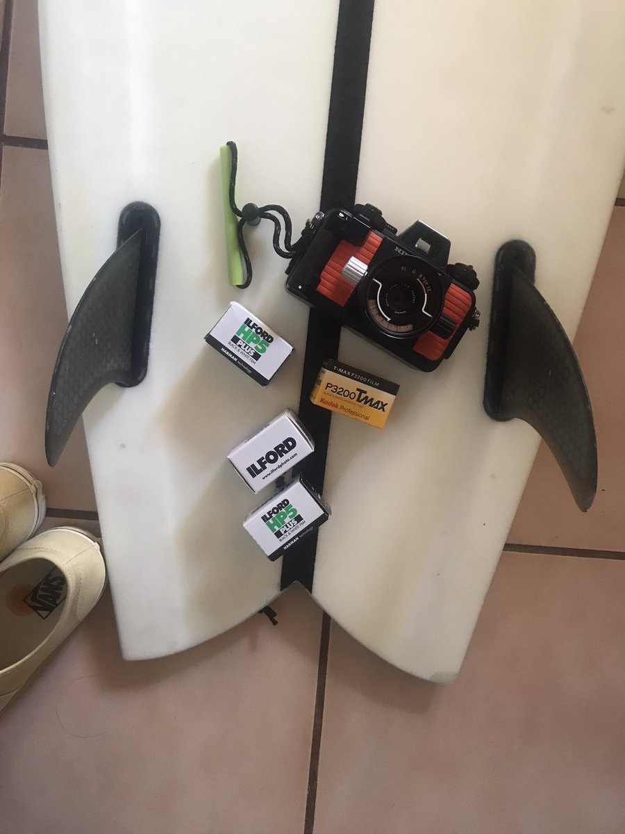 24__Exposures's tweet photo. Tomorrow’s the #Peninsula #longboard and #Film #surf #festival at #ensenada and got my #nikonos v greased and ready with some fresh #blackandwhite  @Kodak and @ILFORDPhoto 🤙🏼 https://t.co/WZ6OETrYFl