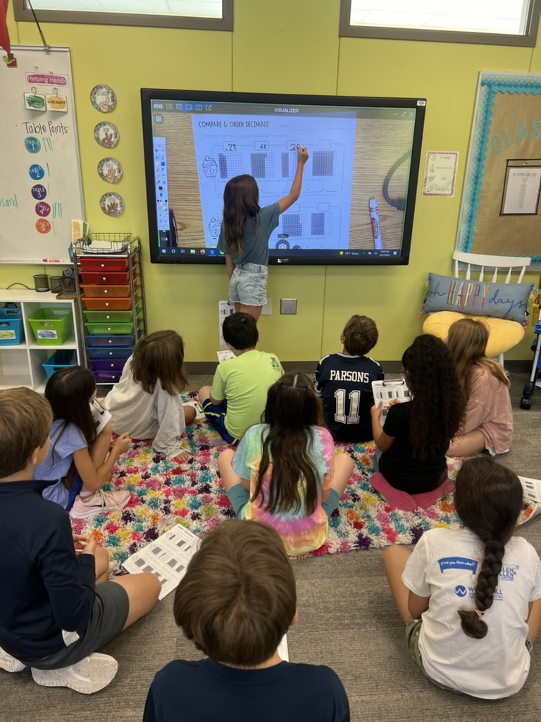MsGreen4thgrade's tweet photo. Classmates are the best teachers! @ArmstrongHP @BetsyCummins https://t.co/4t4FzerUMO