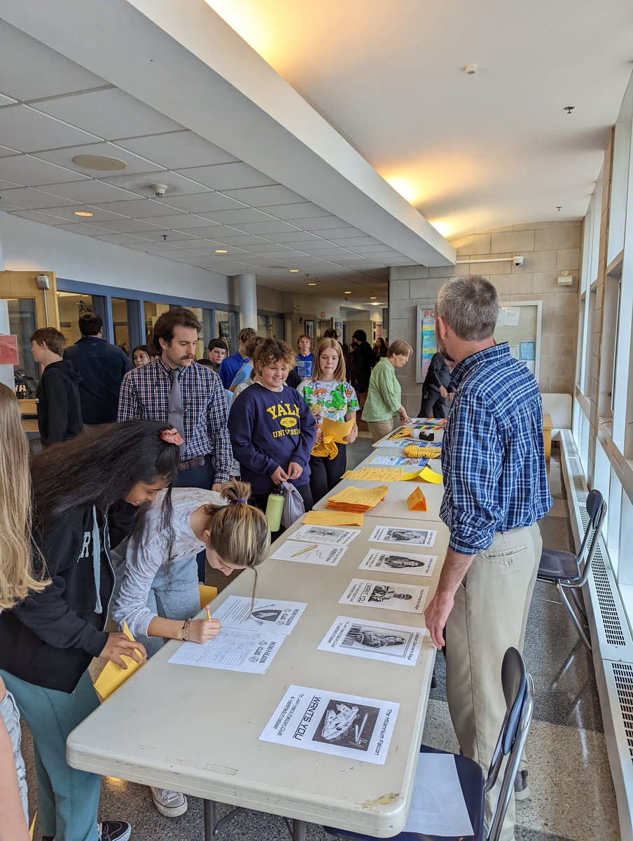 Our first mini clubs and activities fair. For information about HRMS clubs and activities, please click on the link.
danverspublicschools.org/holten-richmon…