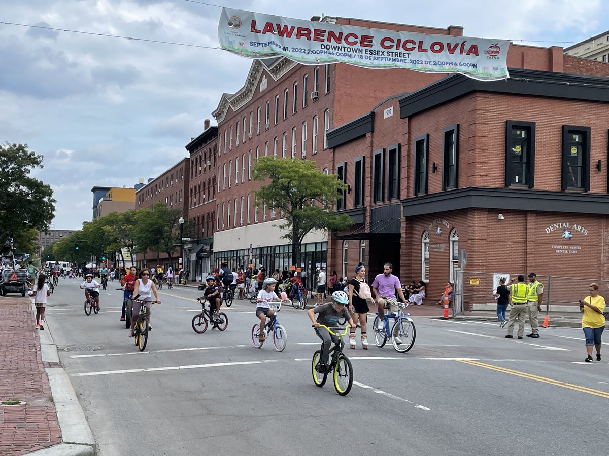 MassBike's tweet photo. We had so much fun at the Lawrence Ciclovia with @SafeRoutes_MA last weekend. MassBike instructors lead a bicycle rodeo and Safe Routes distributed helmets from @bwglawboston's #ProjectKidSafe.
We loved seeing cyclists of all ages enjoy a car-free downtown Essex Street! https://t.co/62BgKM2JhC