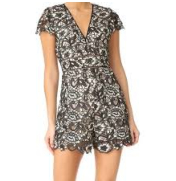 snipsnipchick's tweet image. So good I had to share! Check out all the items I&apos;m loving on @Poshmarkapp from @bluebrushgal #poshmark #fashion #style #shopmycloset #christianlouboutin #aliceolivia #latico: posh.mk/4ZUlotOZytb