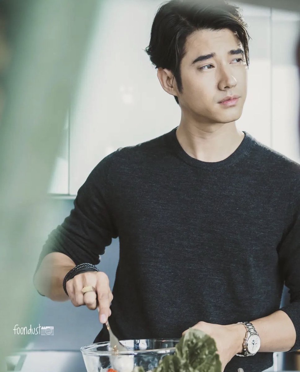 AmerJohan's tweet photo. Happy weekend #BadRomeo fans. Eat healthy clean. Awww Good looking, #mariomaurer 🥰🫠 https://t.co/Vmcqbdzrel