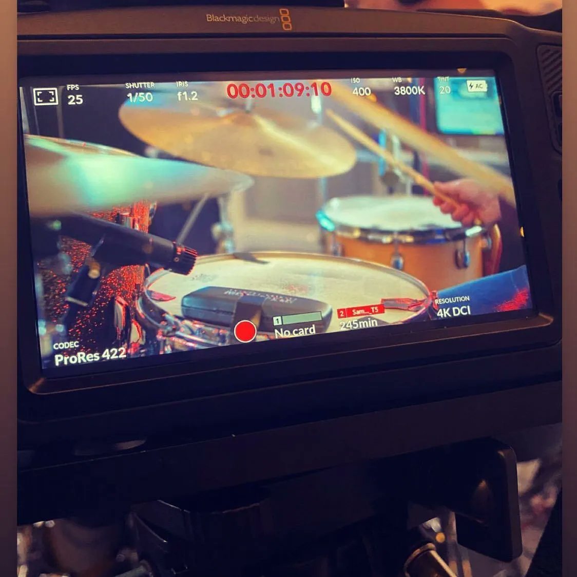 markmidwinter's tweet photo. Had a great day with @infocusrecordingco filming my new promo for my remote recording business. . Highly recommended 👌🏻💯
#drummer #studios #drums #sessionplayer #workingdrummer #drumsrecording #professionalmusician #drumstudio #drumsofinstagram #studiomusician https://t.co/2ZWcKGjp9C