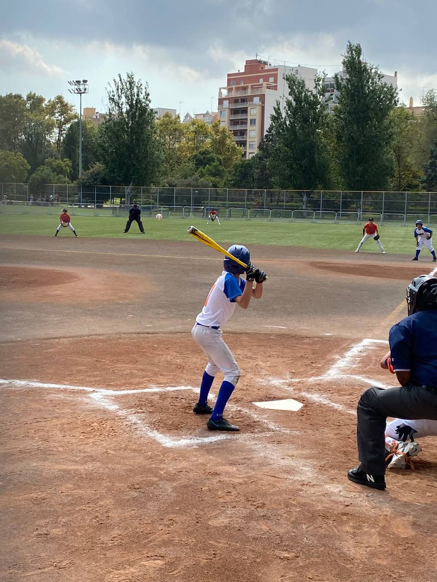 No hemos podido culminar la remontada, pese a forzar el extra inning.

Derrota 10~8 contra <a href="/astrosbeisbolv1/">astros beisbol valencia</a> en otro partido para sentirse orgullosos

Mañana, cuartos de final vs <a href="/TenerifeMarlins/">Marlins Puerto Cruz</a>

<a href="/JesuitinasPna/">Jesuitinas Pamplona</a>
<a href="/NavarraBeisbol/">Fed. Nav. Béisbol y Sófbol</a>
<a href="/deporte_na/">Deporte - Kirola</a>