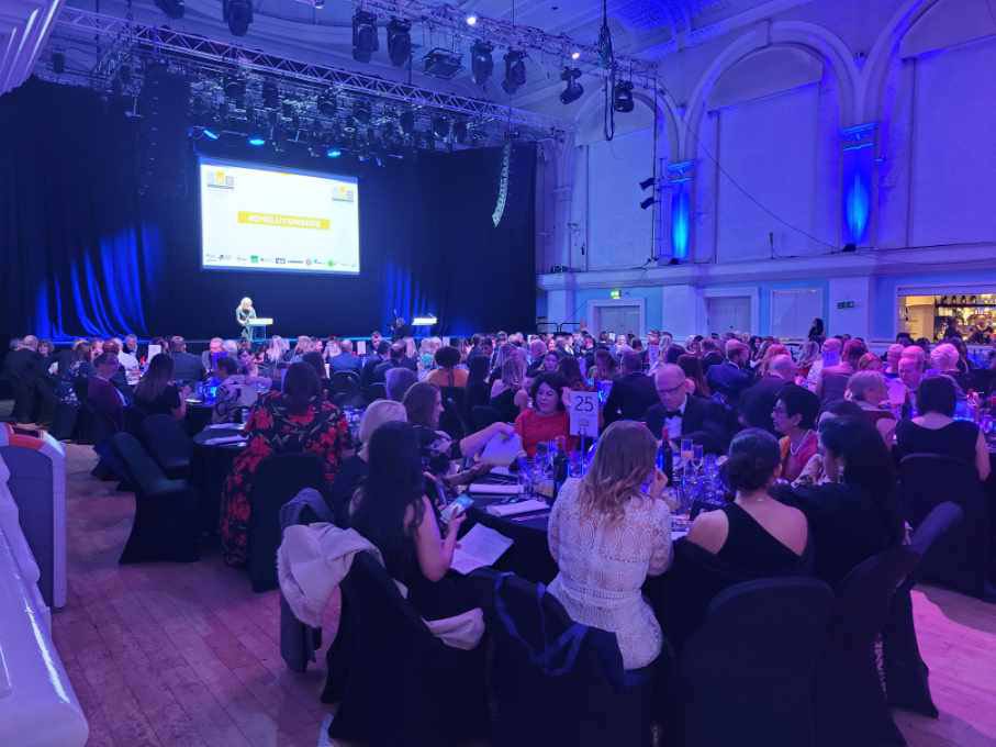 What an honour to speak about the amazing work of <a href="/Sue_Ryder/">Sue Ryder</a> and what we do locally at @SueRyderStJohns for the community. Thank you so much to <a href="/eventsandprmk/">SME Business Awards</a> for supporting us at the amazing #smelutonbeds last night.  A great night and so many amazing local businesses!