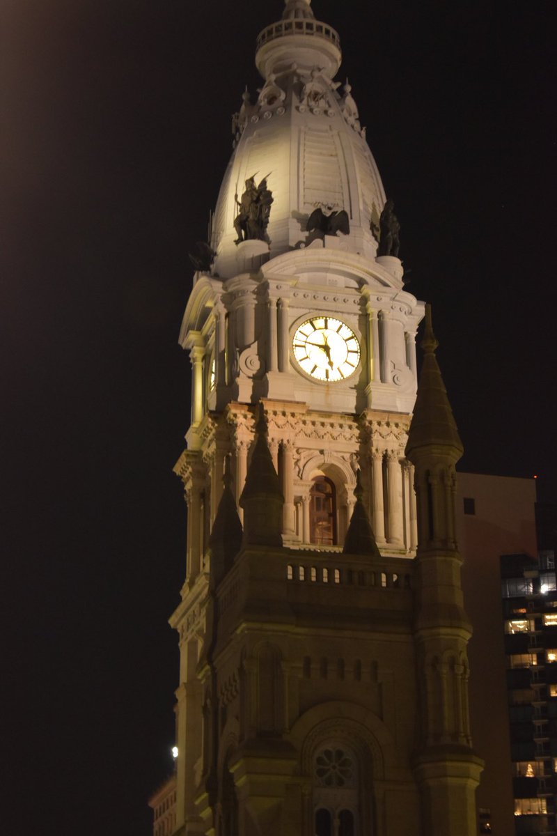 a9drew's tweet photo. A photo I took of city hall 2 years ago vs now https://t.co/8e9fImpn5T