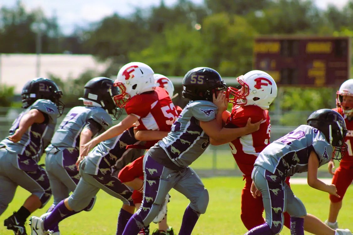 fierrojennifer's tweet photo. Marble Falls Youth Football continues to be splendid in operating the slot-T &amp; has the wins to show it! @MFHS_Football @CoachBHerman @Centextrash @Rscales43 @JeremiahBales2 @amberbales0385 @85benjamin85 

https://t.co/PwRFAmZJLU https://t.co/WKNAJhN1qO