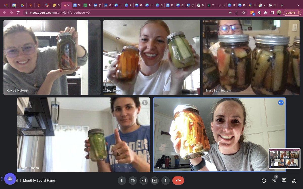 chattykathi_com's tweet photo. Looking for your next fun team event? With ChattyKathi's social insights, you'll get intel on the kinds of events your team will all enjoy. Does everyone on your team love to cook? Maybe a class on pickling is the way to go! 🥕🥒 https://t.co/X5YESOW3sp