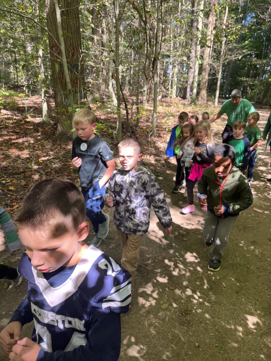 Had a great time hiking with some of my friends from ⁦<a href="/KenstonTES/">Kenston TES</a>⁩ this afternoon!