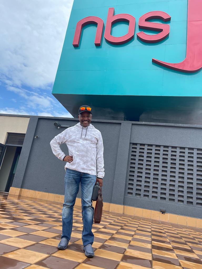 LegendsEventsUg's tweet photo. Visited #NextMediaUG Media Park today and was shown around state of the art facility by Greg and Philip #KinKaliisa #JoeKigozii #PamelaAdong #GregBusolo #NilePostNews #NextMediaUG #AggreyKagonyera #rossiephil https://t.co/Xc30tClk89