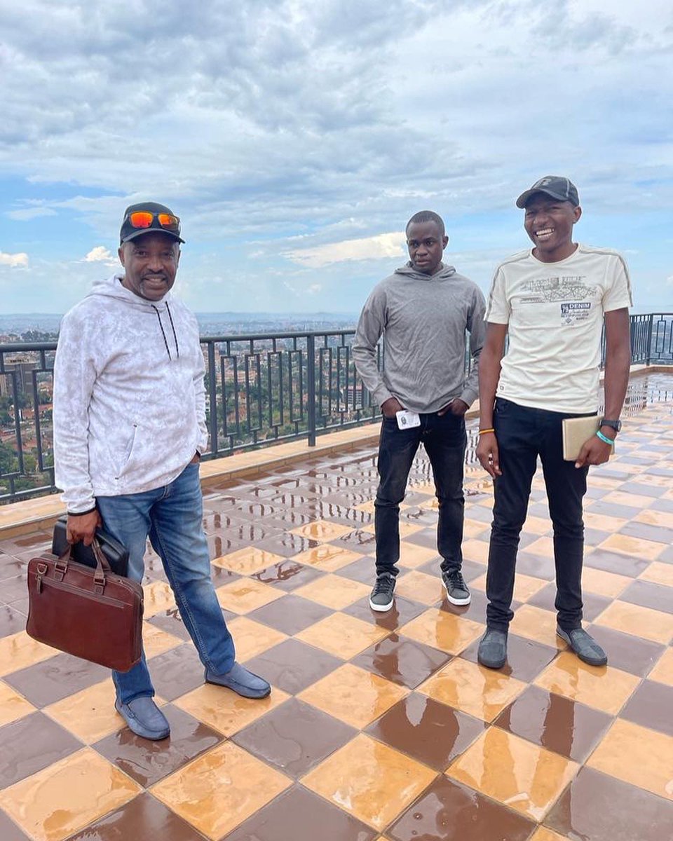 LegendsEventsUg's tweet photo. Visited #NextMediaUG Media Park today and was shown around state of the art facility by Greg and Philip #KinKaliisa #JoeKigozii #PamelaAdong #GregBusolo #NilePostNews #NextMediaUG #AggreyKagonyera #rossiephil https://t.co/Xc30tClk89