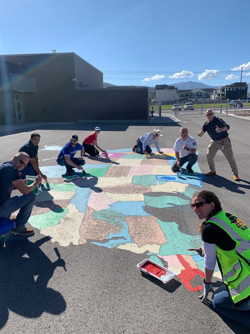 Thank you to volunteers from Mortenson Construction and Meta painted playground games at Silver Lake Elementary School! These playground games are meant to promote healthy brain development, which leads to better emotion regulation, problem solving, and planning skills!