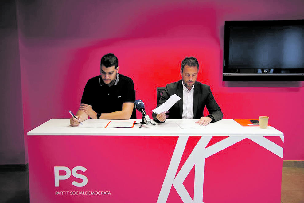 El PS veu “inflacionistes” les mesures de l'executiu <a href="/PSAndorra/">Partit Socialdemòcrata d'Andorra</a> <a href="/perebar/">Pere Baro Rocamonde</a> <a href="/PereLopezAgras/">Pere López Agràs</a> ow.ly/KorI50KREJh