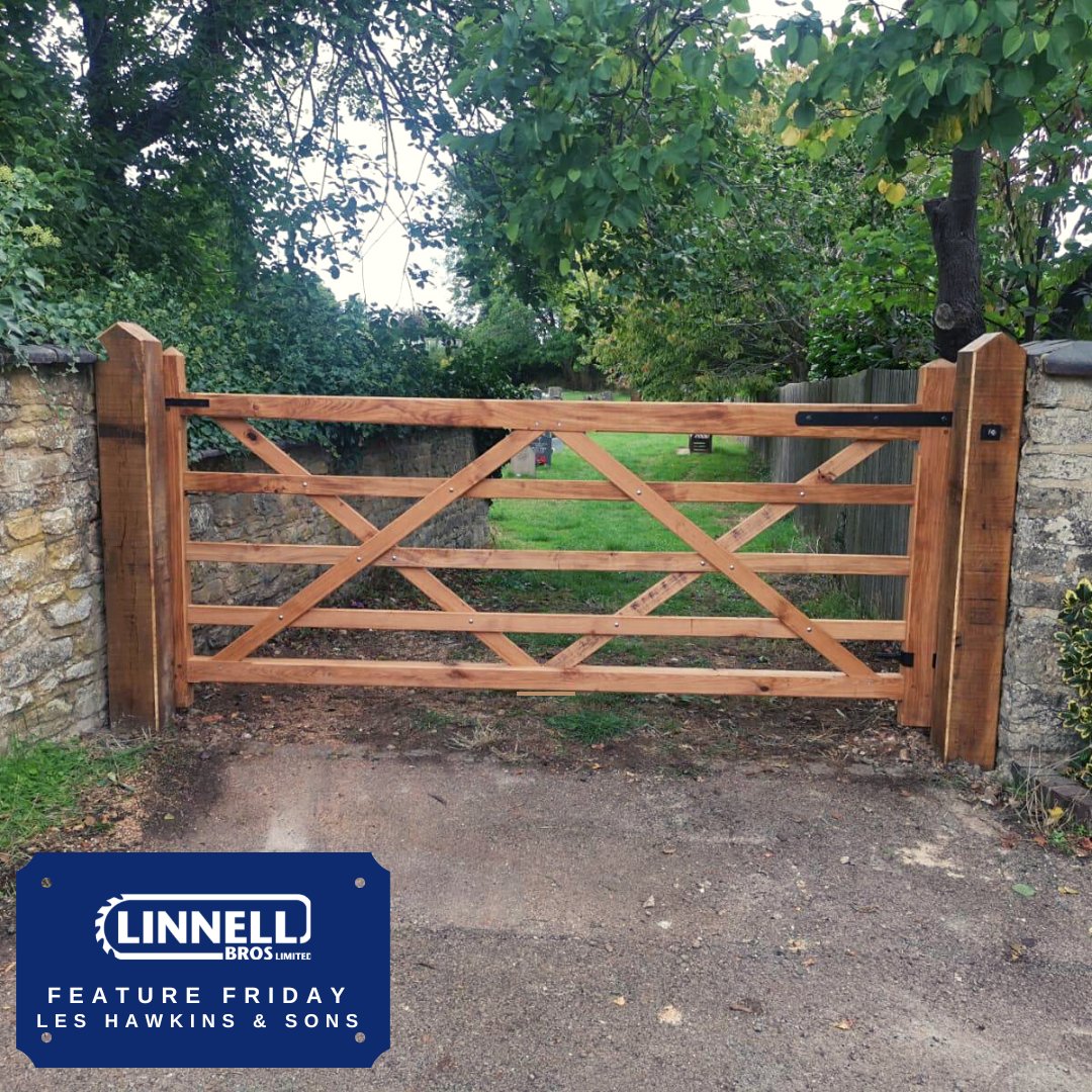 Today's #featurefriday is from Les Hawkins &amp; Sons Fencing for the expert fitting of this beautiful gate made by #LinnellBros. 
You can see it at St Michael's Chruch, Silverstone. 
#FridayFeeling #customerphoto #weekend #fencing #northantshour