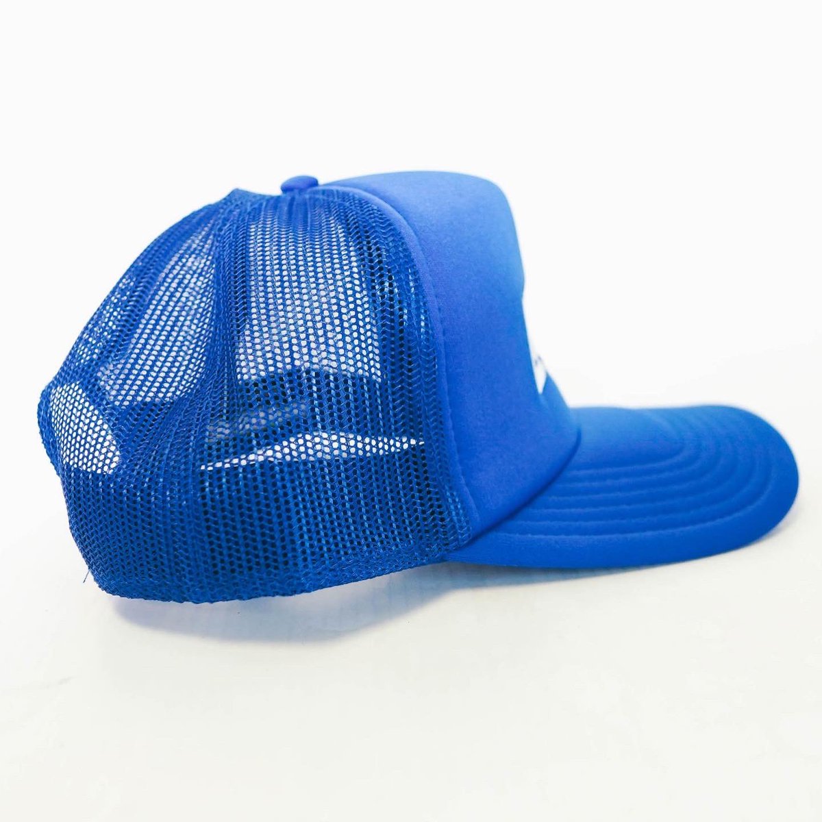 iHateJulian's tweet photo. Limited Edition

Lucky Me x Found A Glitch

Trucker Hat 🧢

Available NOW

Purchase Here —-> https://t.co/TyzxuLzCYh https://t.co/eIUuLWCxNO