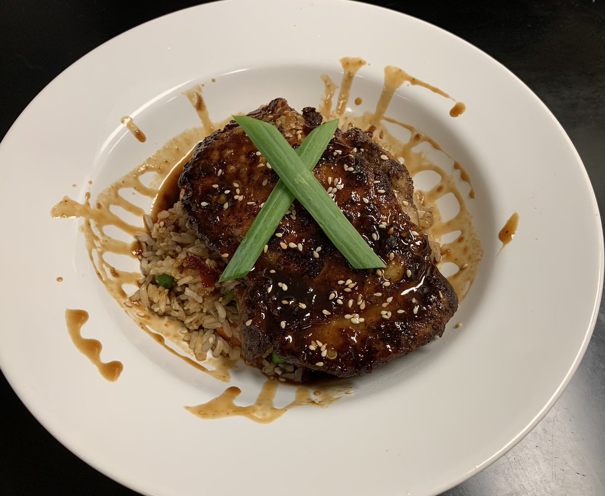 CulinarySHHS's tweet photo. Advanced class working on their demo projects. Gnocchi w/Spicy 🌶 sauce, 5 spiced chicken &amp; fried rice, Jerk Chicken &amp; Rice, Seared Chicken w/Spanish rice and Queso. https://t.co/AYeRbR2ZWL