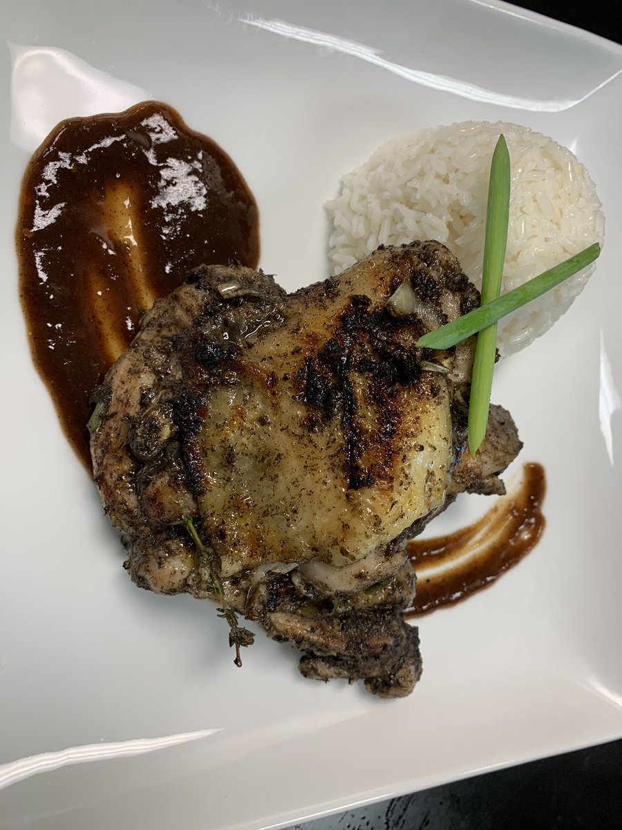 CulinarySHHS's tweet photo. Advanced class working on their demo projects. Gnocchi w/Spicy 🌶 sauce, 5 spiced chicken &amp; fried rice, Jerk Chicken &amp; Rice, Seared Chicken w/Spanish rice and Queso. https://t.co/AYeRbR2ZWL