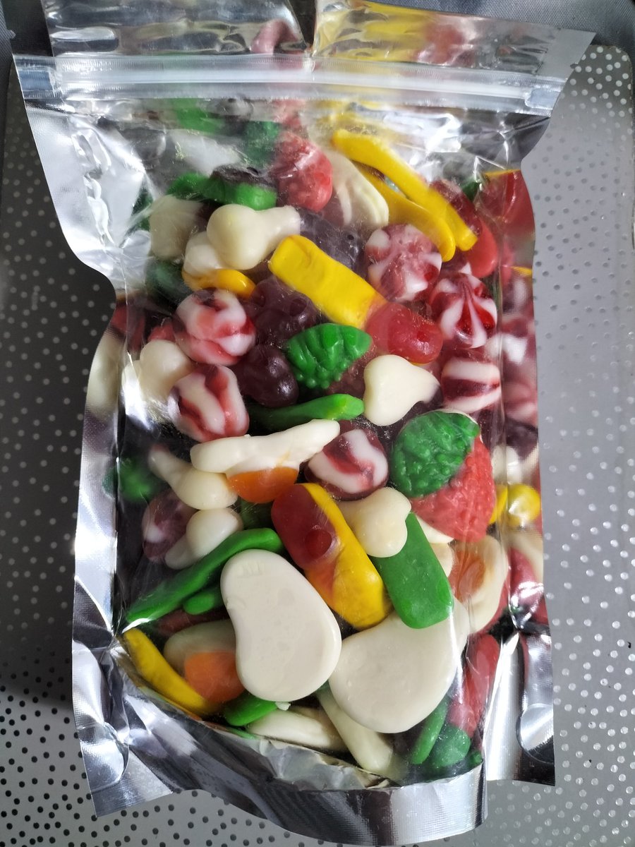 EdingtonKate's tweet photo. @Vitalize_EU @AFKandyUK thank you so much for my recent win 🙌😋🫶😋🙌 Can't wait to get stuck in to these 😋🫶😋 https://t.co/pbYC8n14yU