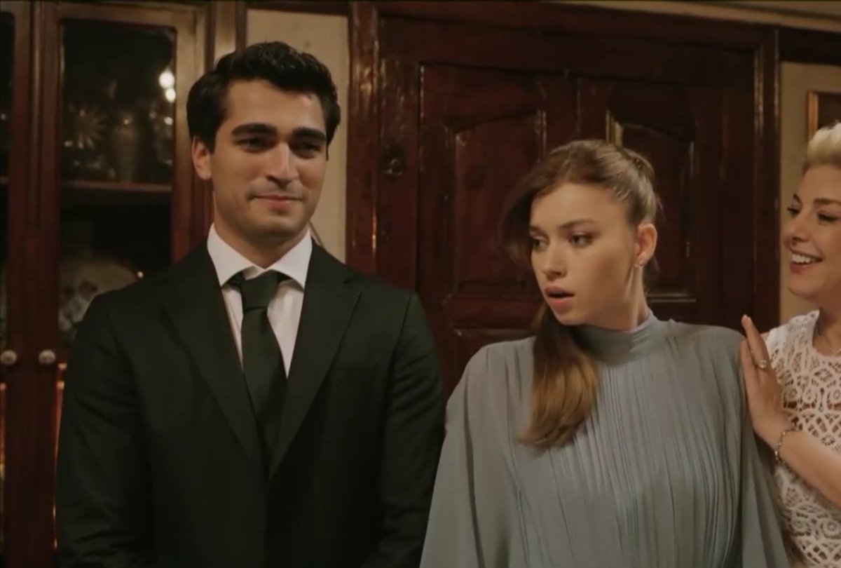 'Yine çıktım karşına işte. Hadi et bakalım beni nasıl pişman edeceksin.' 
benim yeni bataklık.. 🥵🥵#YaliÇapkını #seyfer