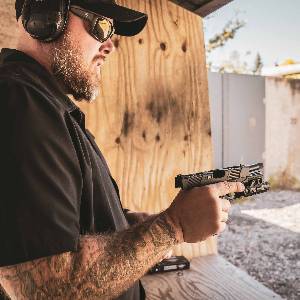 ViridianWepTech's tweet photo. In our dictionary Friday and Range Day are synonymous.
#RangeDay #FridayRangeDay #RangeTime #TGIF #Viridian https://t.co/mgqunBjoNe