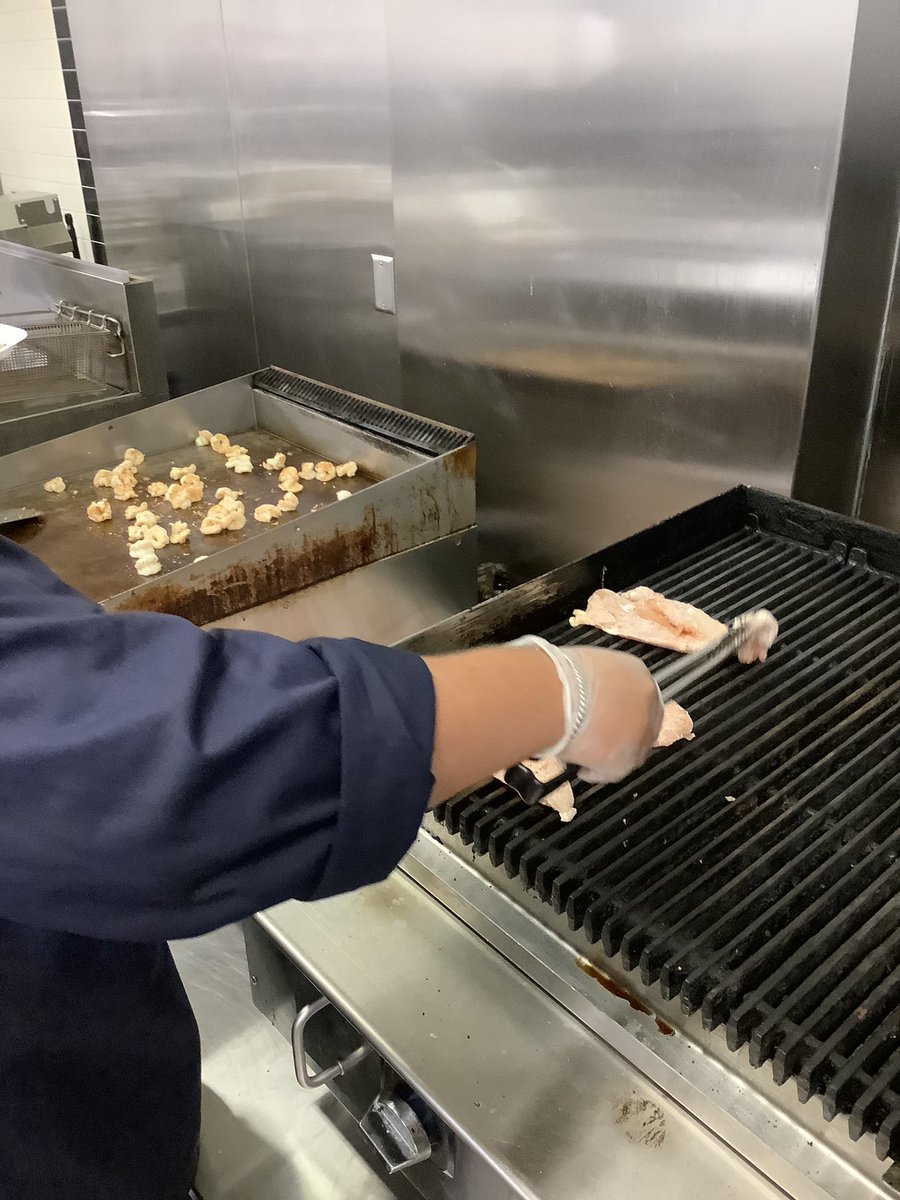 BenjisCafe's tweet photo. Had A Great Experience Cooking For The School Board. https://t.co/0a8uc4J9mU