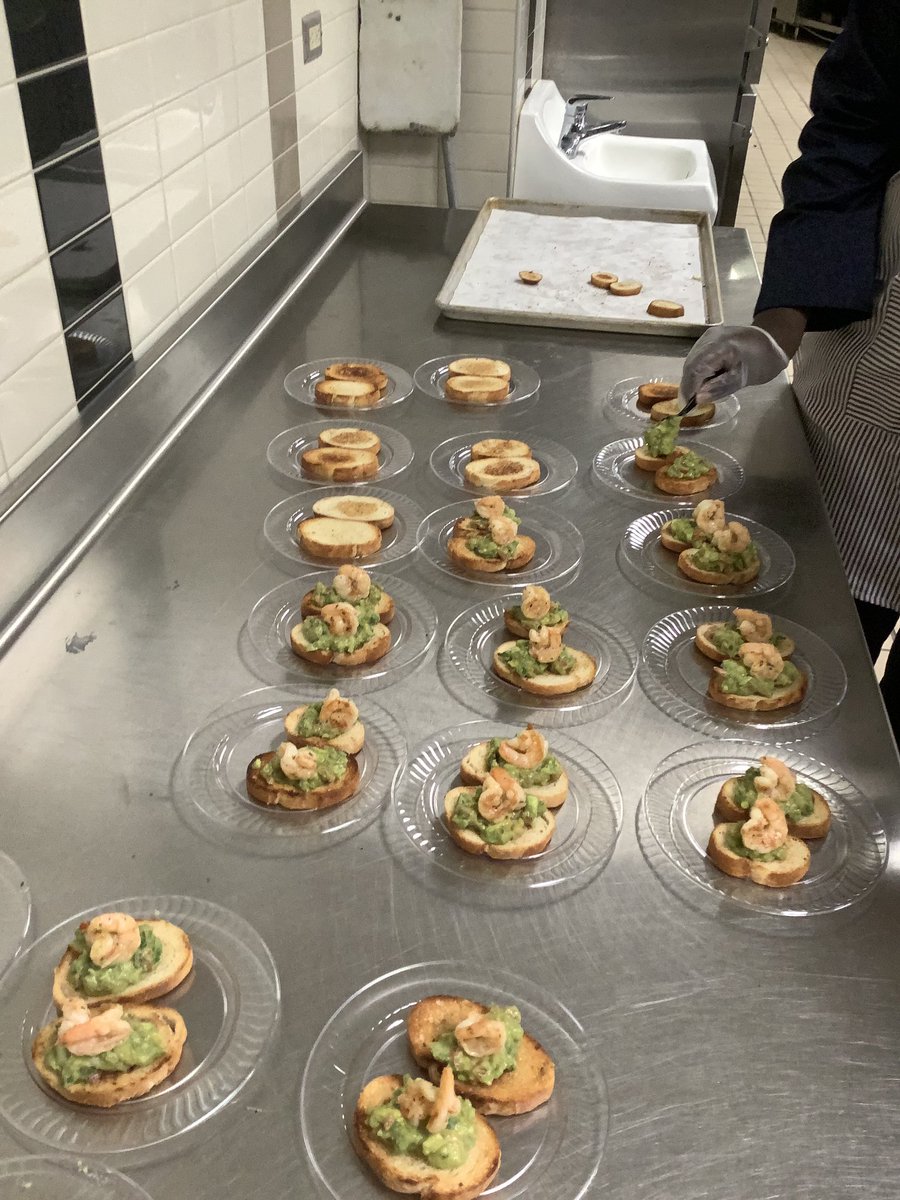 BenjisCafe's tweet photo. Had A Great Experience Cooking For The School Board. https://t.co/0a8uc4J9mU