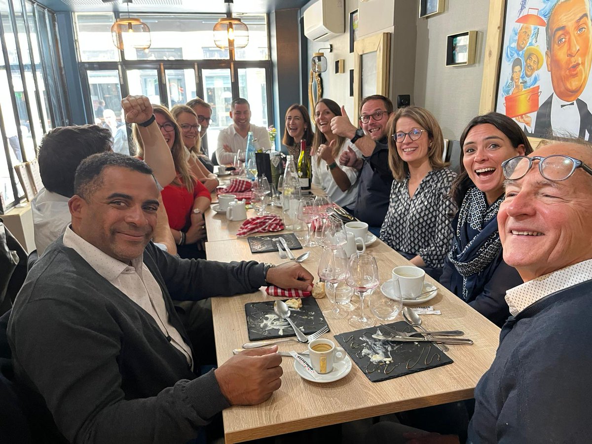 MissLaprevotte's tweet photo. Et bien encore une fois les Ateliers du droit pénal c'était bien! Deux jours au top avec @BernaFrederic6 @DoseLevy_Avocat @DelphineBrach @EricMorain @lafferic @AlbertoLexBat @BOYEmilie2 @Kevinduprat @Gurdil57 @Nono_el_loco @BrieyBarreau @CharlineBonnot : du boulot mais pas que :) https://t.co/xuN0A2PCbV