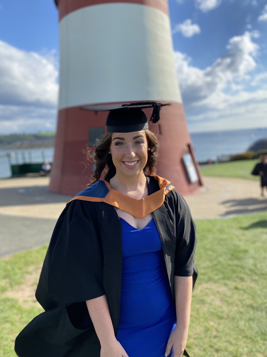jessbennettpunc's tweet image. Officially graduated with a Masters of Nursing in Adult and Mental Health! 🎓 #punc18 @PlymUni #graduation