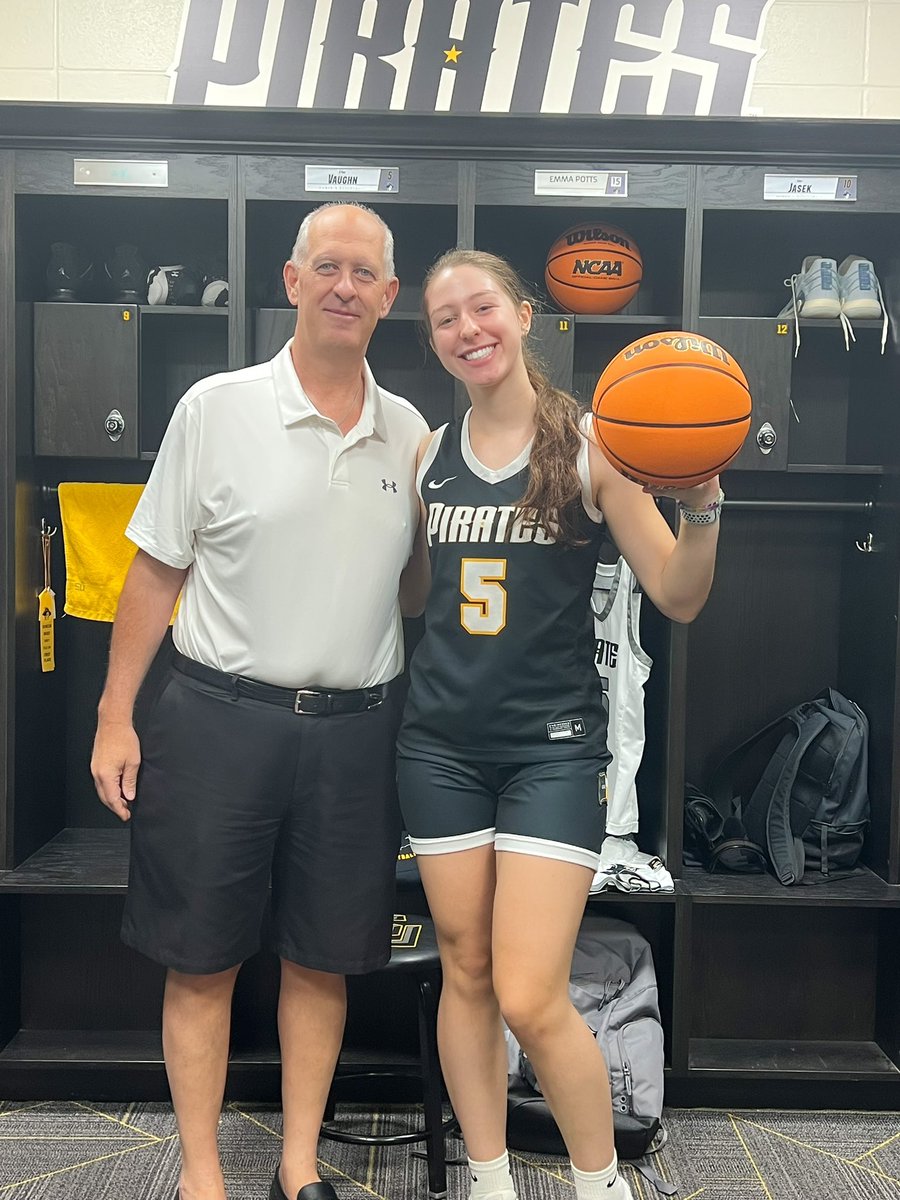 emmarpotts's tweet photo. Spent the day with @SUPiratesWBB today! Had a great time seeing the beautiful campus and after a talk with the coaches, I am blessed to receive an offer to play at the higher level! Thank you, and go Pirates! @TompkinsGBB @JPSElite @GoCoachMo https://t.co/M7GAE0YUY1