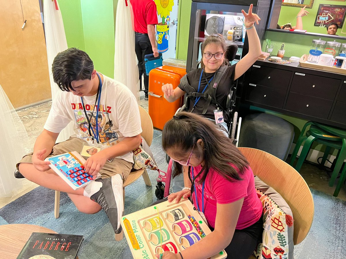 Sara Horton tweet media