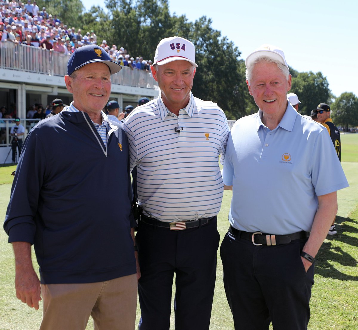 chipshots's tweet photo. Today's office with Presidents Bush, Clinton and US Captain Davis Love III @PresidentsCup @TheBushCenter @BillClinton @Love3d https://t.co/vbOZ3dxxAx