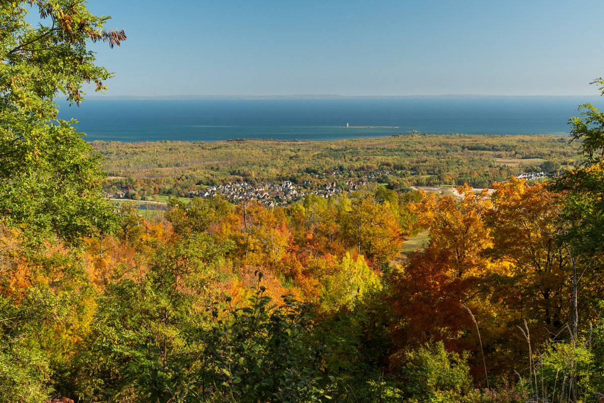 Please join us in the <a href="/BlueMtnVillage/">Blue Mountain Village</a> on Sept 30th &amp; Oct 1st for Understanding Truth and Reconciliation Day, in partnership with the Chippewas of Nawash Leaders In Training Program, Chippewas of Nawash Native Child Welfare, &amp; Bruce Power. bluemountain.ca/things-to-do/e… #DiscoverOn