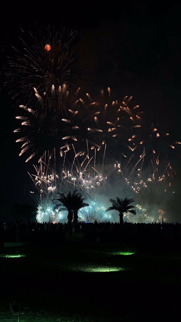 i011v_'s tweet photo. يادار فوق السّحايب عيّدي 🇸🇦 https://t.co/QPDdLhvhG2