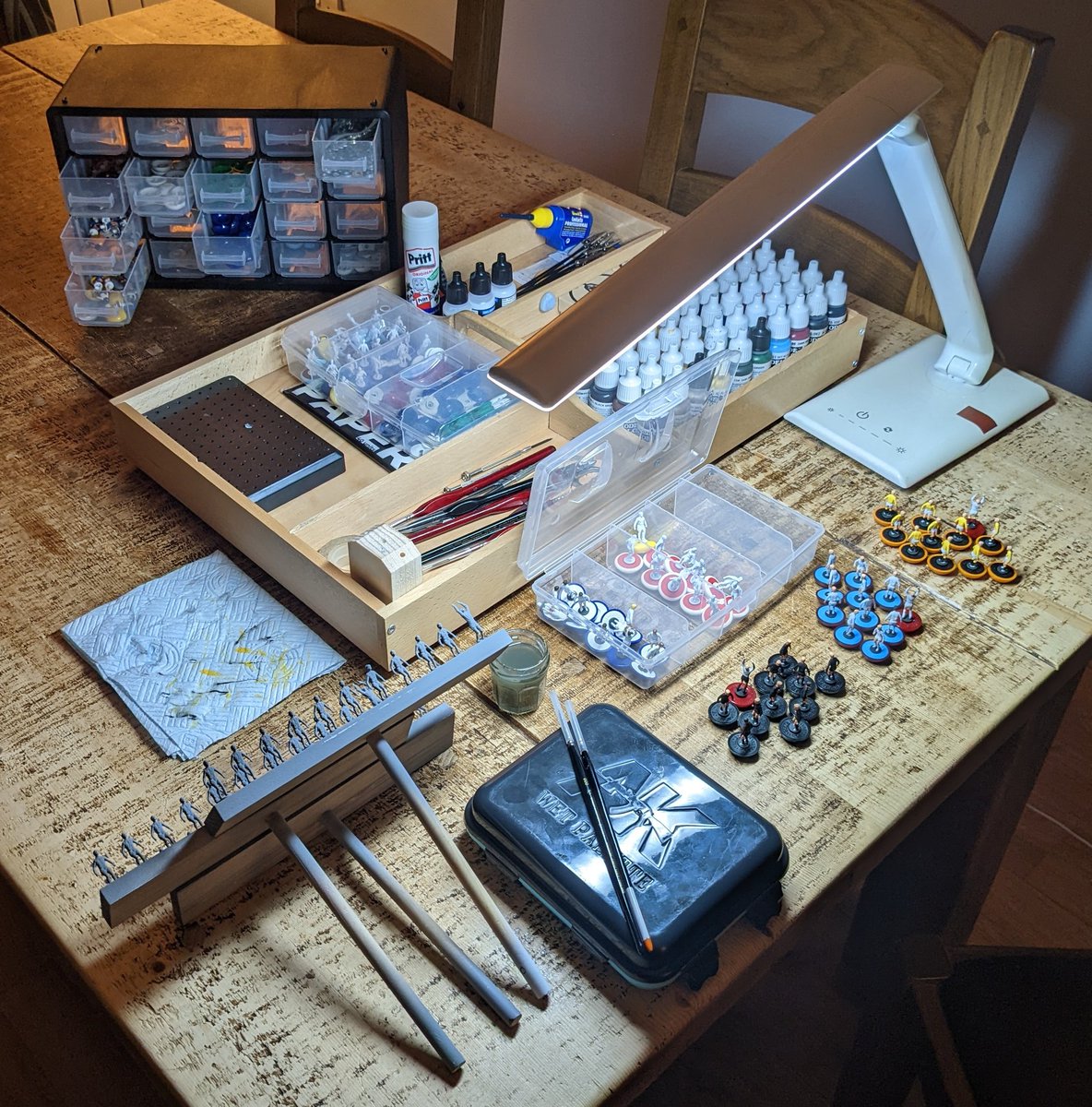 subbuteo_paints's tweet photo. Might have a few projects on the go at once 😳🫣🎨🖌️
#subbuteo #tablesoccer #football #zeugo #oldsubbuteo #tablefootball #vintage #boardgames #astrobase #retro #subbuteoold #photography #hobby #topspin #subbuteoart #photooftheday #subbuteocollector #nostalgia #subbuteoworld https://t.co/Ekog7VSsuU