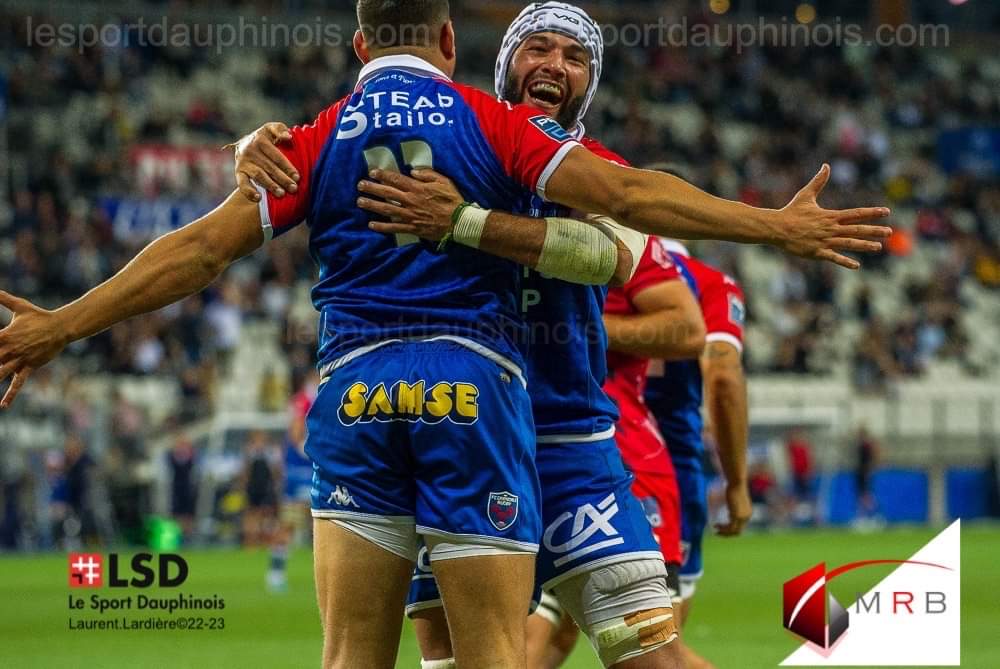 SportDauphinois's tweet photo. #rugby #prodD2 Victoire du #FCG 17-9 face à #Aurillac. Les Grenoblois confirment une nouvelle fois à domicile au #stade des #alpes https://t.co/kyHoWH9mw5