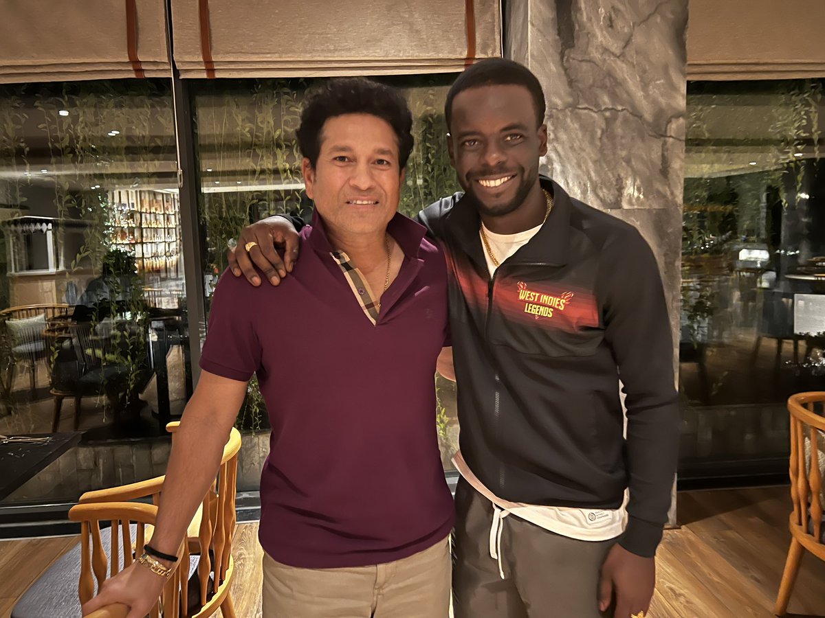 KingDario8's tweet photo. 🐐🦁🇮🇳 @sachin_rt https://t.co/Ax9mKUo1Pv