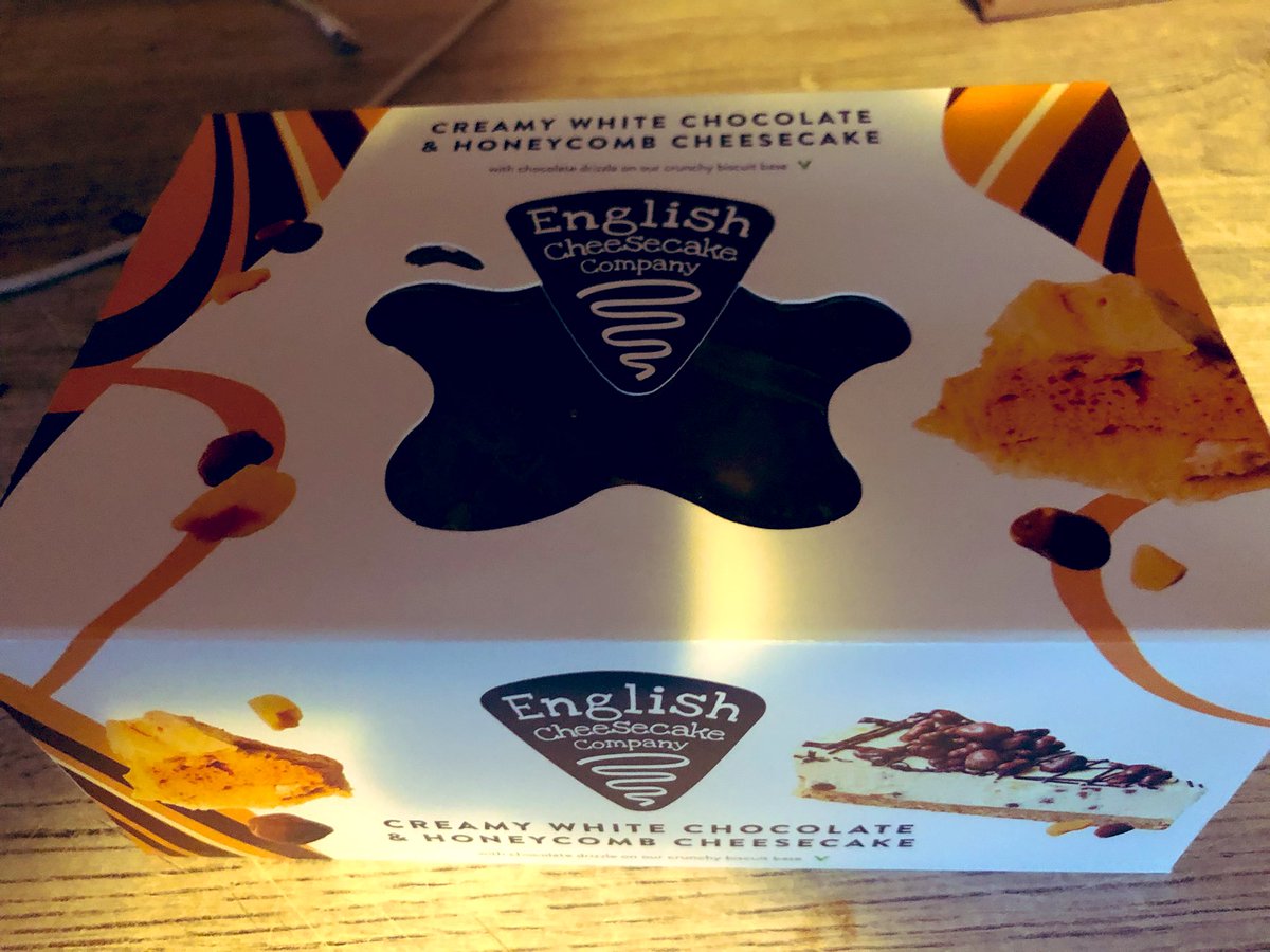leehavok's tweet photo. @engcheesecakeco I wasn’t allowed to go in and get it this time https://t.co/Swx48YCeiM