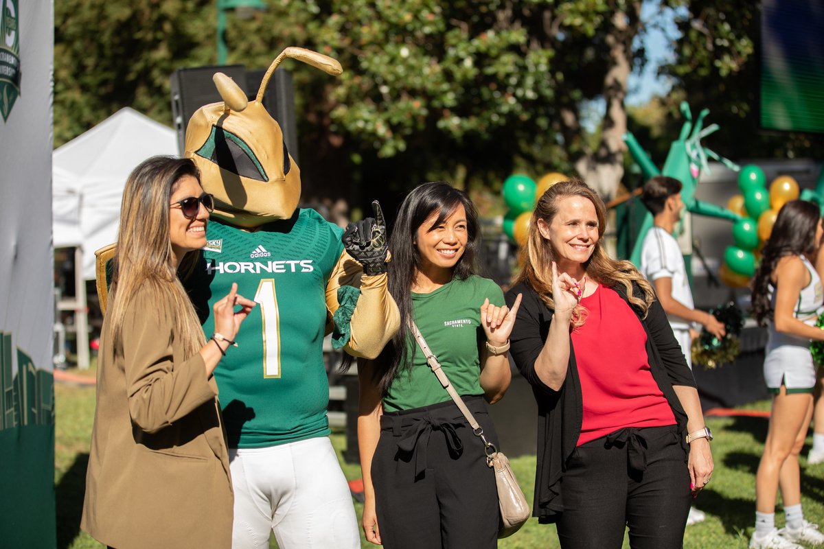 sacstate's tweet photo. It's the Swarm!! 🐝🐝 

Thank you, Hornet Family, for participating in the annual Swarm photo and our 75th birthday celebration. 💚💛

Fun fact: This was the largest Swarm in our recorded history. 🤯👏 You're the best! Stingers Up!

📸 Andrea Price
#SacState75 https://t.co/8Iwtk1elyV