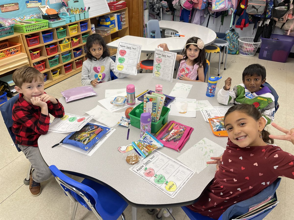 ccostello0726's tweet photo. A is for APPLES! Kindergarten peeled, chopped, and cooked apples to make homemade applesauce today. They also taste tested different kinds of apples. Yum! @ccostello0726 @vpkaye @definocentral @DCES_Principal @al_perno  @MTPSNJ https://t.co/6xDQeSRu65