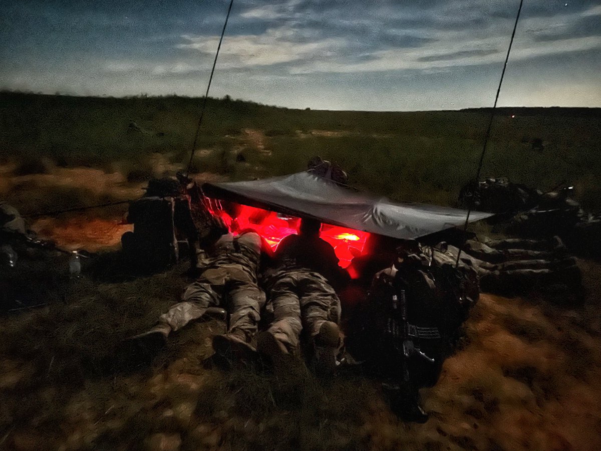 127th_AEB's tweet photo. Devil Strike started the Brigade FTX last week with a night time combat Airborne Operation on Holland DZ. Following that, our Sappers conducted FLS clearance and FLS repair. https://t.co/jQ4uKTnSCI