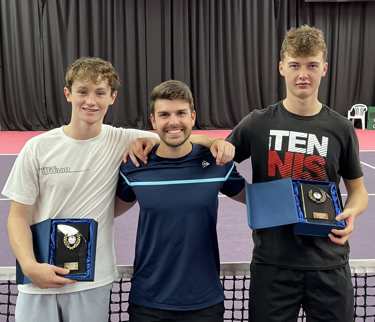 Nick_HagueB2B's tweet photo. Well done @Olivernhague for semis singles and winner of dubs with @freddyblaydes @LboroTennis ITF J4👏🏻🏆 

Thanks for the support 

@BoltonTeam @MarcantonioSimo @sithorny85 @StarsStripes10s @KarlNiamatali4 @the_LTA @LTACheshire @WilsonTennisUK @WilsonTennis @val_vladea https://t.co/RFUo9cezdD