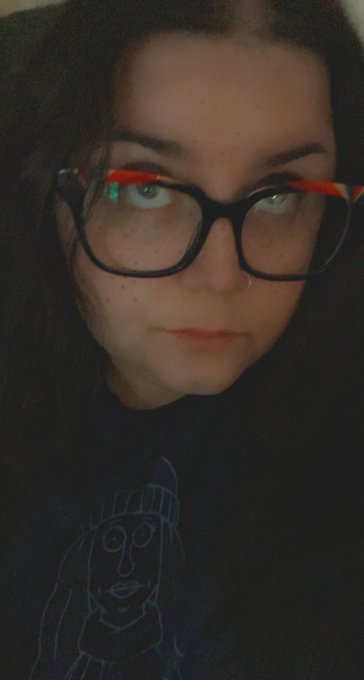 This is me, annoyed that you are in my inbox and haven&rsquo;t sent me money for coffee yet. 🙄 findom femdom<a href="/tag/footfetish"class="tags"><span>#footfetish</span></a><a href="/tag/feet"class="tags"><span>#feet</span></a><a href="/tag/toes"class="tags"><span>#toes</span></a><a href="/tag/feetdom"class="tags"><span>#feetdom</span></a>