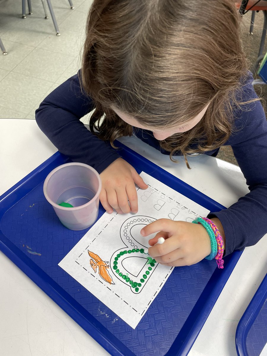 BaileywickExplr's tweet photo. Fine motor fun on a Friday! We are working hard to build muscles in our hands and to be precise! https://t.co/UIVEElgdKh
