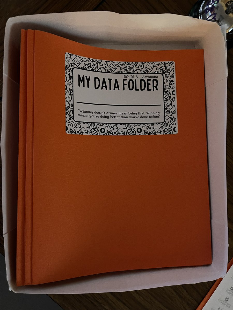Let’s talk about Ms. Awobona printing out individual Star360 data reports and having individual conferences with her sixth graders about them. 😧 AND look at those student data folders! 😍👏🏻👏🏻👏🏻 #growinggators #maydeforthis <a href="/MCJHGators/">Mayde Creek JH</a> <a href="/JanaeMiles5/">Janae Miles</a> <a href="/SpaceCityTeach/">BB Awobona (Space City Teacher)</a>