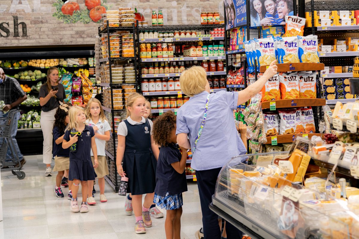 Throughout the “Lemonade Stand” unit, kindergartners are learning to count money, provide marketing materials for their products, and make lemonade of course! 
Be sure to buy a cup of refreshing lemonade from our kindergarteners during this evening’s Lower School Fall Festival!