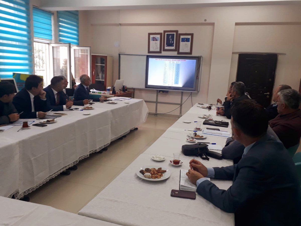 Halk Eğitimi Merkezi müdürlerimizle sene başı değerlendirme ve koordinasyon toplantımızı Terme İlçemizde yaptık.
<a href="/tcmeb/">Millî Eğitim Bakanlığı</a> <a href="/mebhbogm/">MEB Hayat Boyu Öğrenme Genel Müdürlüğü</a> <a href="/sdulger43/">Sabahattin DÜLGER</a> <a href="/muratagar60/">Murat AĞAR</a> <a href="/samsunmem/">Samsun İl Milli Eğitim Müdürlüğü</a>    @MemTerme <a href="/HalkTerme/">Terme Halk Eğitimi Merkezi Müdürlüğü</a> <a href="/samsunarge/">SAMSUN İL MEM AR-GE</a> @hayatboyuailesi