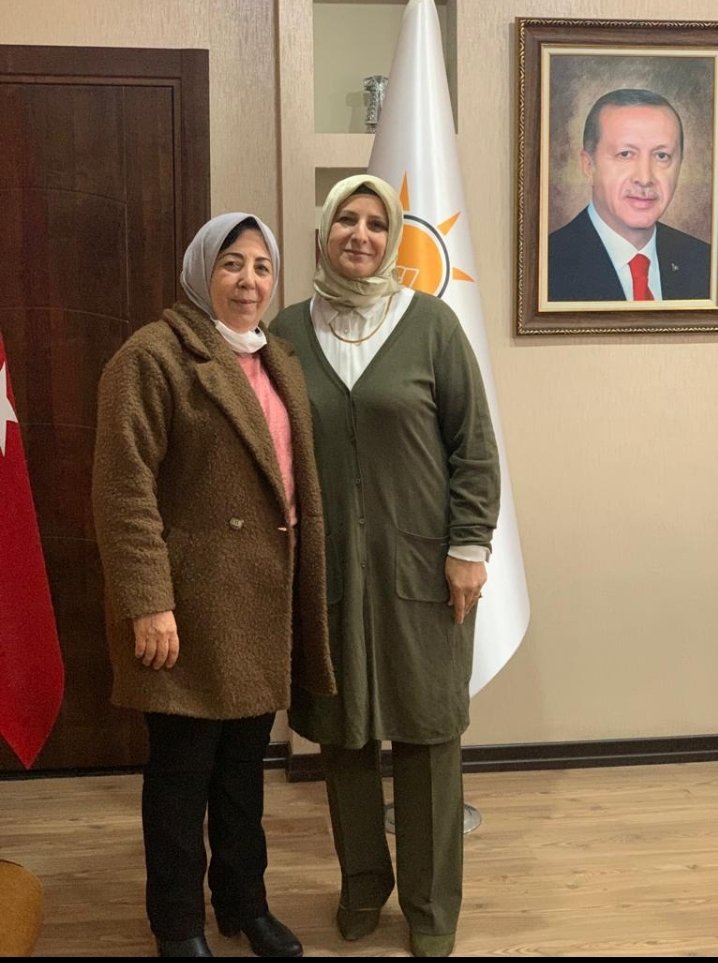 YavasAlbay's tweet photo. Her daim yanındayız #AyselDemirBaskanim. https://t.co/yczBwRUPjp