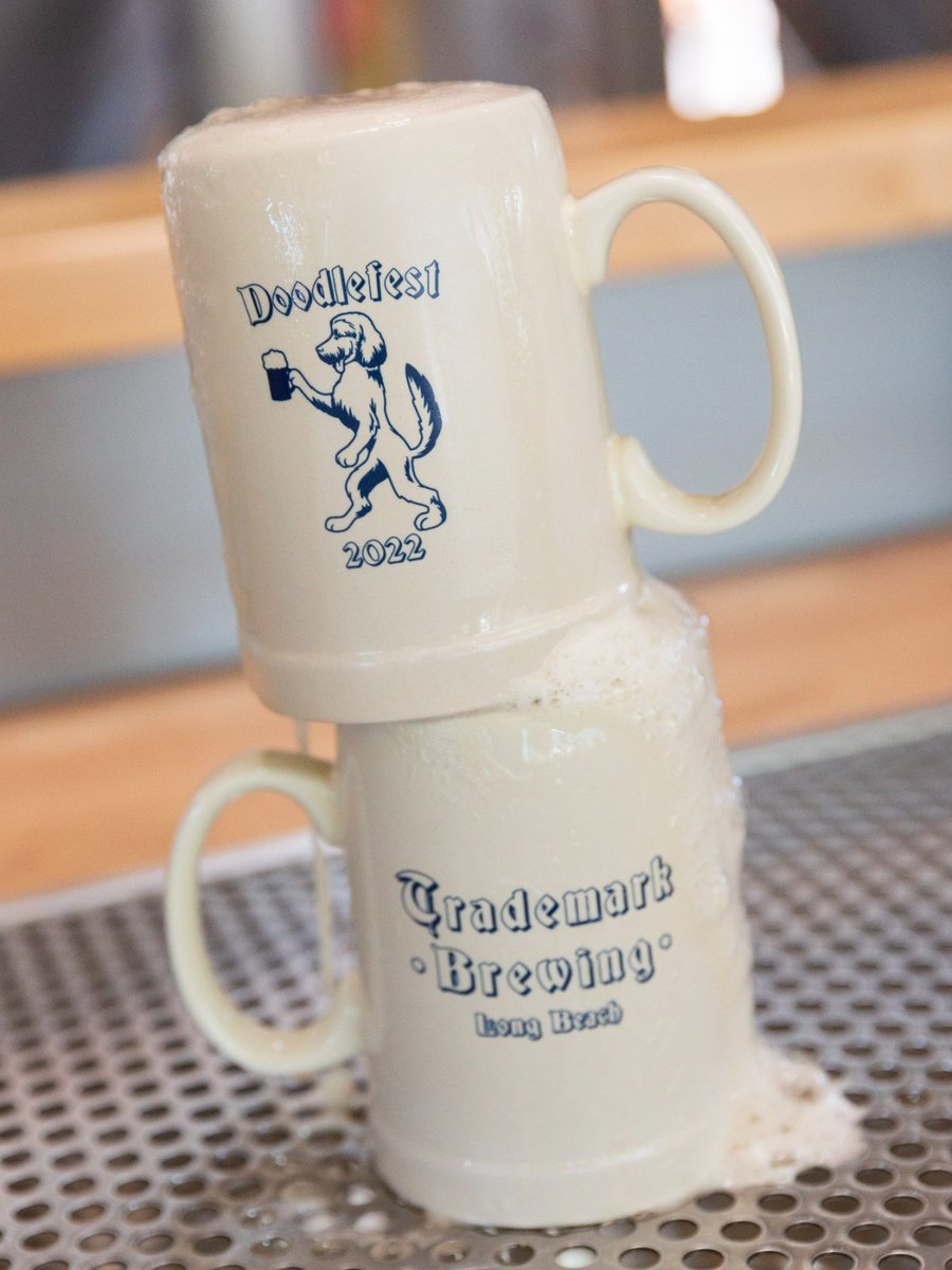 STEINS and SAUSAGE and oodles of doodles at DOODLEFEST on Oct. 1st at #trademarkbrewing!

We'll custom batch of german sausages (vegan too) with all the fixin’s + rad sweet treats by Colossus Bread, plus german-inspo pizza by <a href="/Felicecatering/">Daniel Mungia</a>.

RSVP below!
eventbrite.com/e/doodlefest-o…