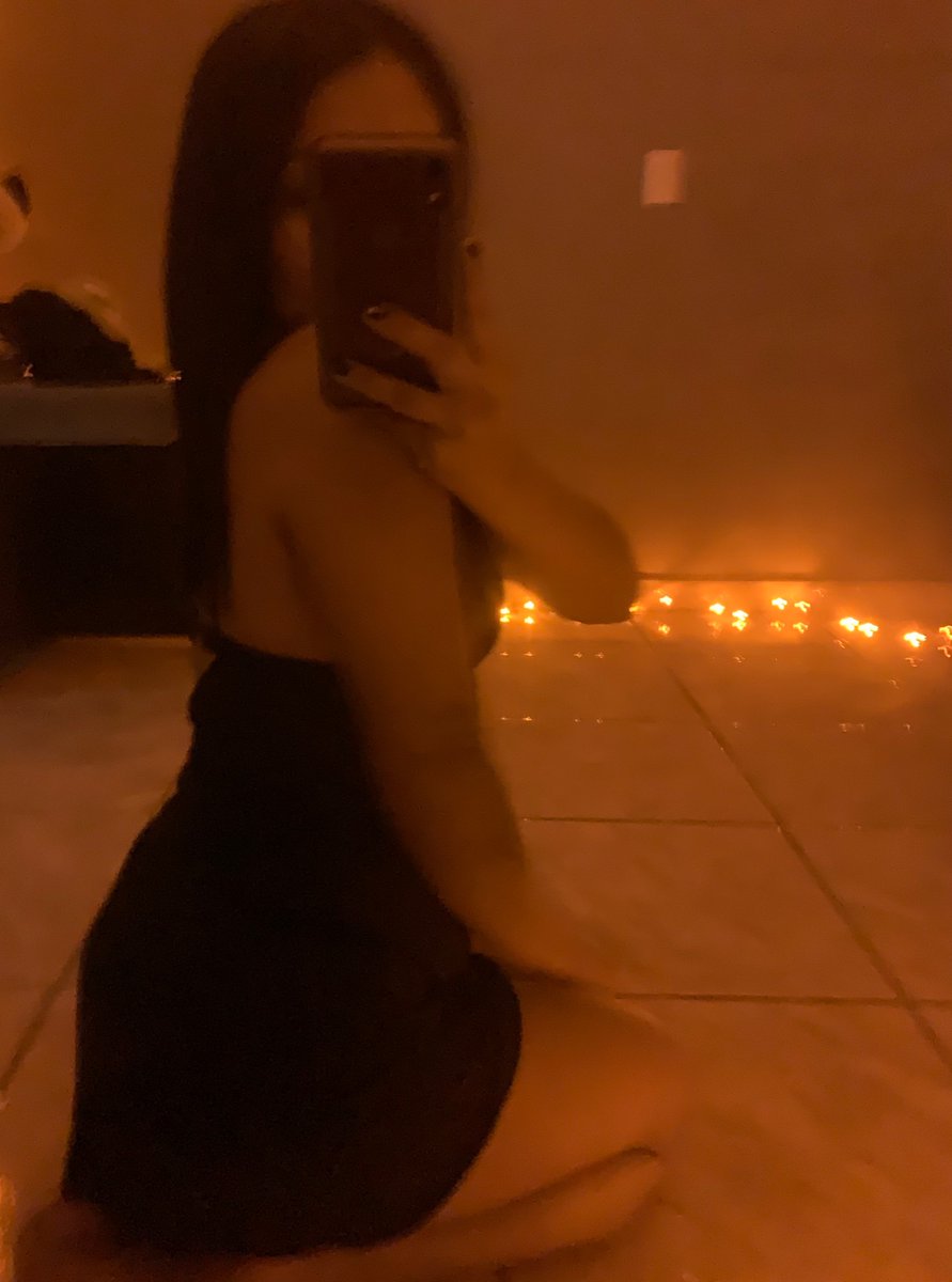 FreyaSA1's tweet photo. @OnlyFansMORE https://t.co/vzr4iRdEHN❤️‍🔥
last day of free subscription, exclusive content only fans🔥🍑 https://t.co/EC1hEzpRhH