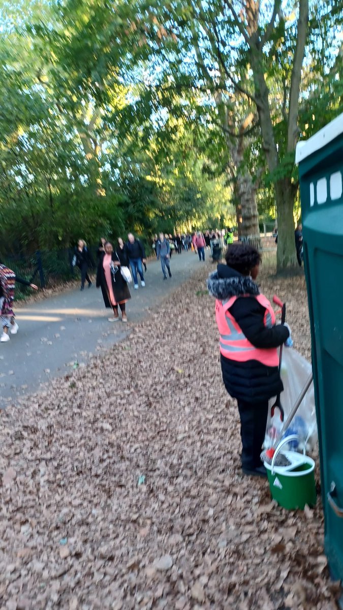 A special thank you this week to our cleaning operatives, over 90 of them worked during the Queen’s funeral to maintain the washrooms and parks for the lying in state queue and funeral route. We appreciate the thanks and kindness shown to our staff by the public. #queensfuneral